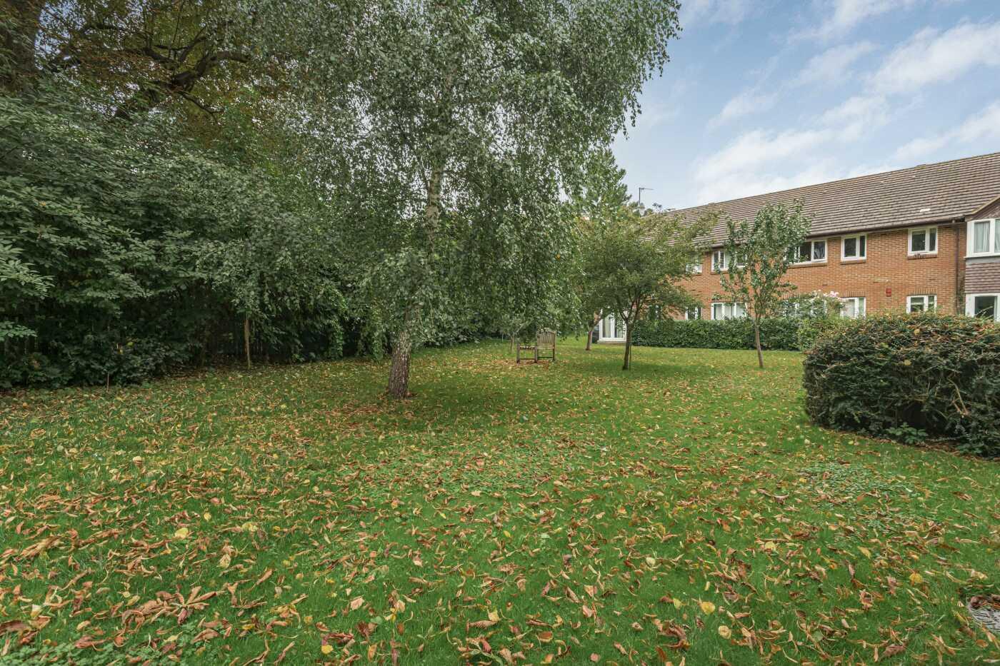 Tilebarn Close, Henley-On-Thames